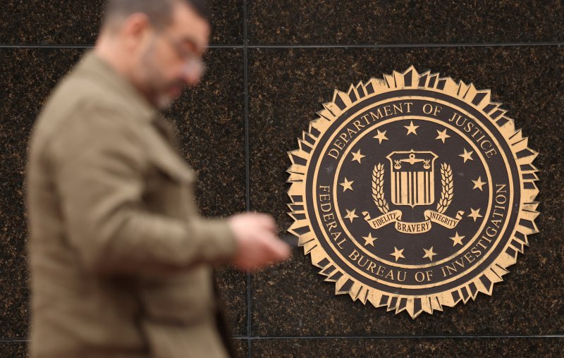 FBI fires, then reinstates agents involved in Trump investigations 