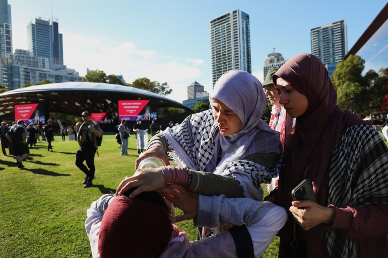 Police use pepper spray, detain 13 at Sydney defence expo protest