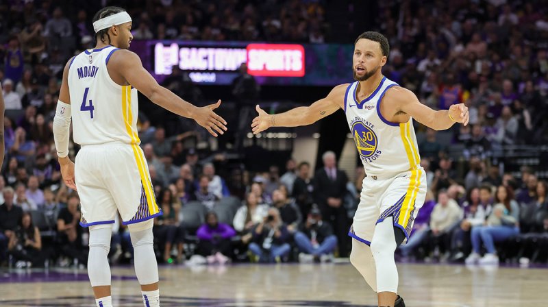 Curry, Moody power Warriors past Suns 118–107