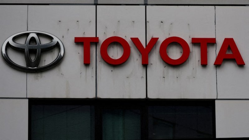 Toyota lifts profit forecast despite U.S. tariff pain 