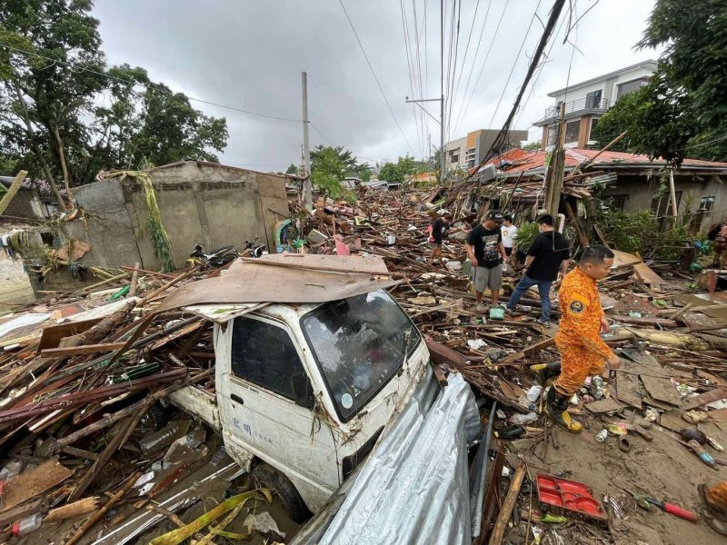 News about -  In Photos : Typhoon Kalmaegi leaves trail of destruction in Philippines
