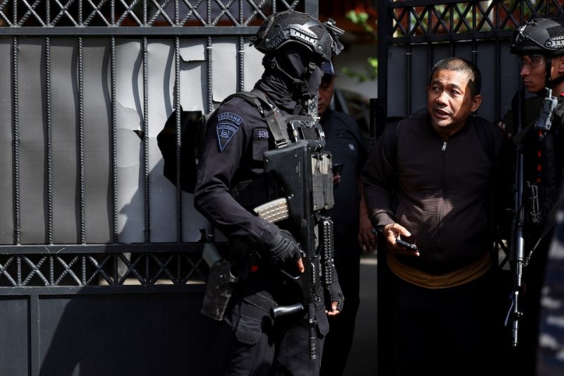 Jakarta mosque explosion injures 54 during Friday prayers