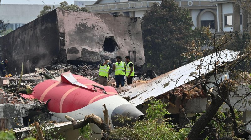 No blame on pilot in preliminary Air India crash report, says top court
