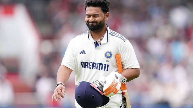  Rishabh Pant retires hurt after three hits in India A vs South Africa A match 
