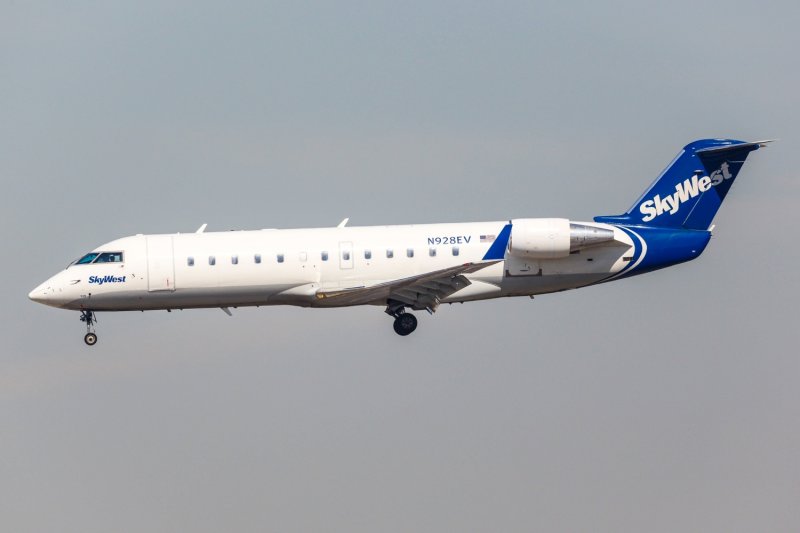 SkyWest flight makes emergency landing in Fresno