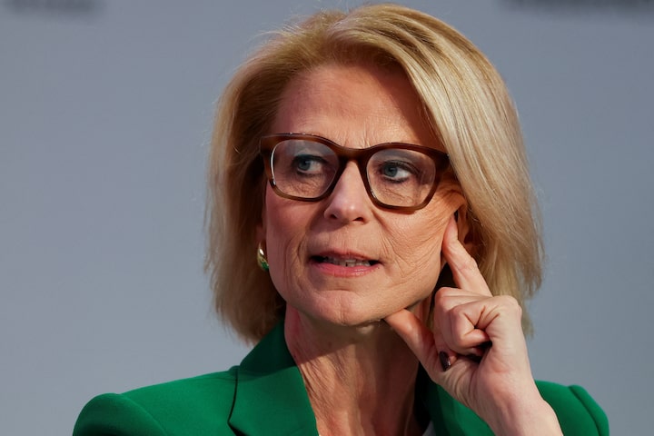 Sweden’s finance minister sees signs of economic recovery 