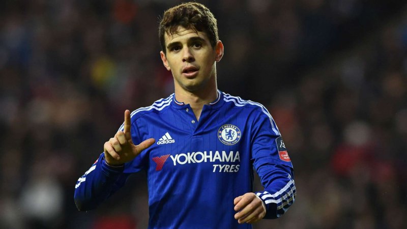 Former Chelsea player Oscar hospitalized with heart issue 