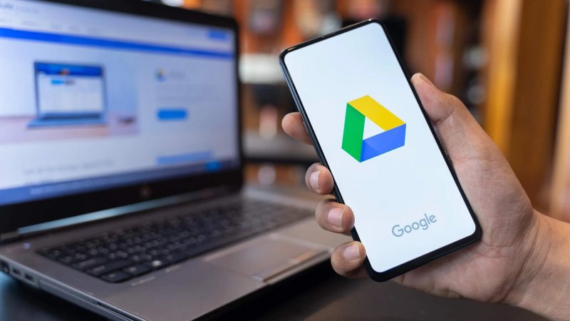 Google Drive down; users locked out of files