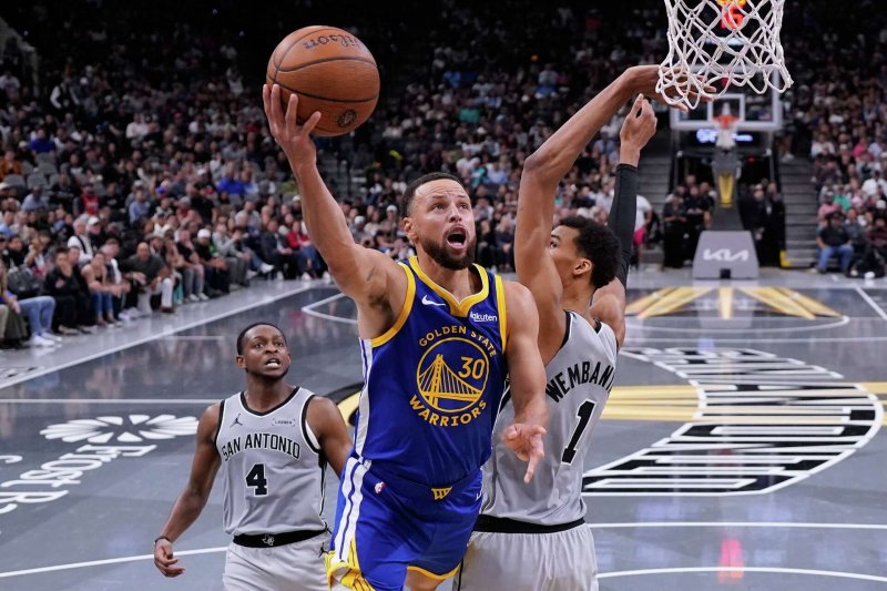Curry scores 49 as Warriors edge Spurs 109–108 in NBA Cup thriller