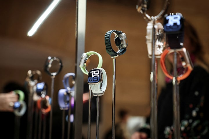 U.S. jury orders Apple to pay Masimo $634 million in smartwatch patent dispute