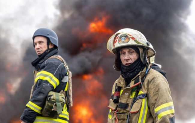 Missile strike on Kharkiv leaves several dead and many injured