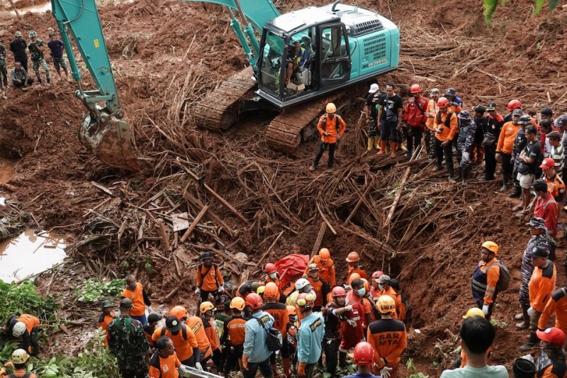 Landslides in Indonesia’s Central Java kill at least 18, dozens still missing