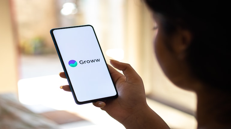 Groww stock extends stunning post-listing rally, jumps 6% to take gains to 65% 