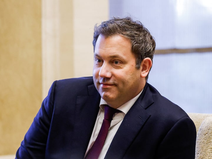 German Finance Minister emphasizes fair competition during Shanghai visit