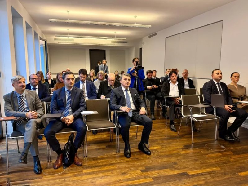 Berlin hosts presentation on Caspian-Black Sea-Europe Green Energy Corridor project