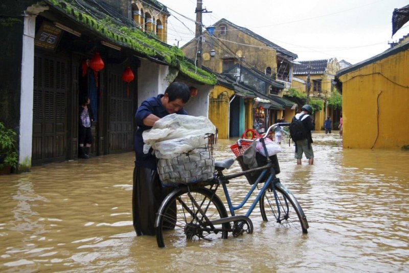 Death toll from central Vietnam floods rises to 41 