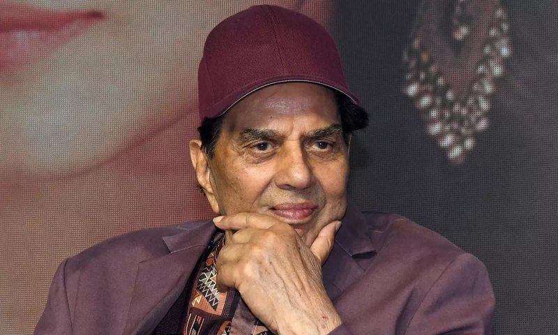 INDIA BOLLYWOOD STAR DHARMENDRA DIES AGED 89 visual data 3