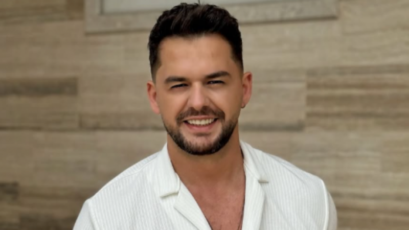 Albanian singer Shpat Kasapi dies aged 40