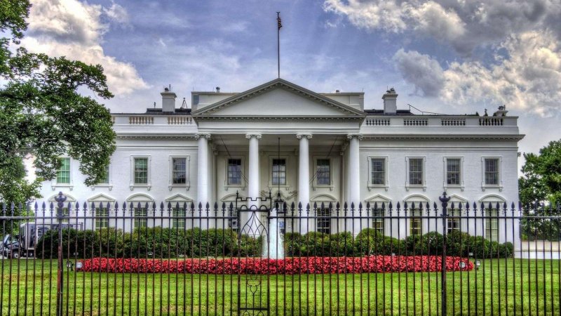 FBI investigates motive behind ambush shooting near White House 