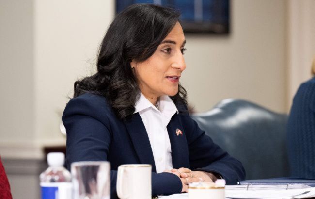 Canada says only Ukraine can decide its peace terms 