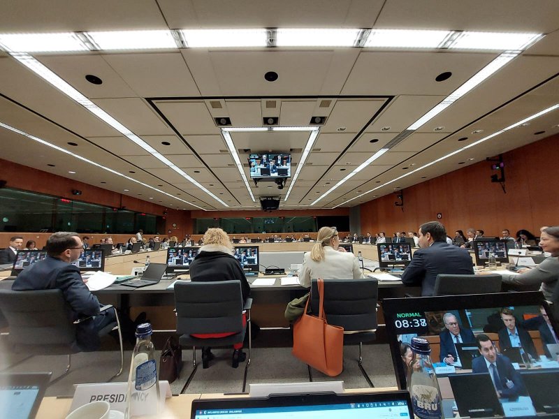 Azerbaijani presidential aide briefs EU on Zangazur Corridor development