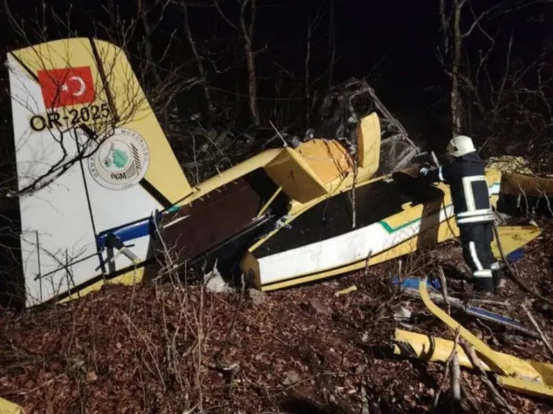 Turkish firefighting plane crashes in Croatia, pilot dies