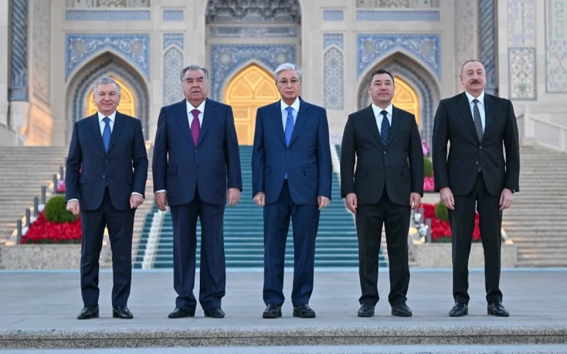Presidents of Central Asian nations arrive at Islamic Civilization Center