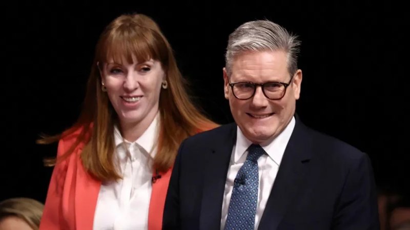 Former UK deputy premier involved in plot against Starmer - newspaper 