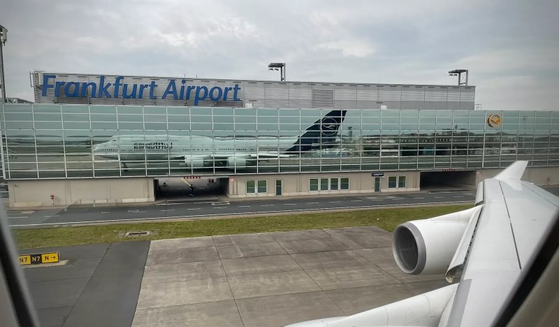 Three EU prime ministers stranded after flight to Angola cancels