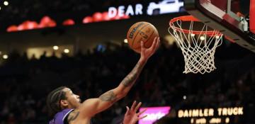 Short-handed Lakers outlast Trail Blazers in Portland