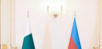 President Aliyev holds talks with Pakistani PM in limited format