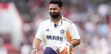  Rishabh Pant retires hurt after three hits in India A vs South Africa A match 