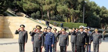  Azerbaijan's Defense Ministry honors Heydar Aliyev and martyrs on Victory Day -   VIDEO 