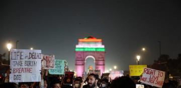 Dozens detained in rare New Delhi protest over toxic air crisis