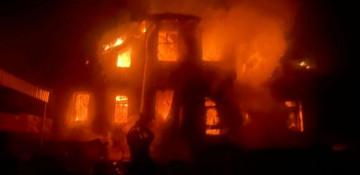 Church dome catches fire in Ukraine’s Nikopol after Russian drone attack