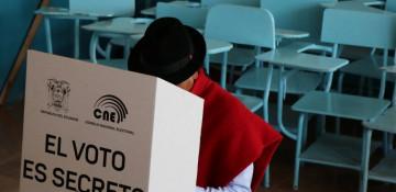 Ecuadorans to vote on foreign troops, constitutional reform amid rising violence