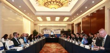 Politicians, scholars call for China-EU dialogues, practical cooperation 