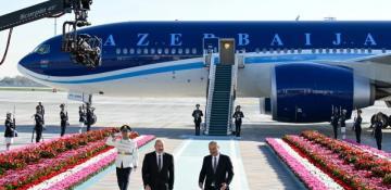President Aliyev arrives in Uzbekistan