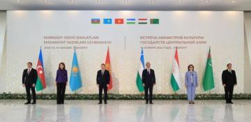 Azerbaijani delegation attends international congress in Tashkent
