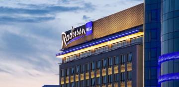 Fire breaks out at Radisson Blu hotel in central Moscow, 400 evacuated -  VIDEO  
