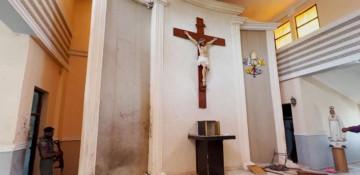 Gunmen attack church in Nigeria, killing two and kidnapping worshippers