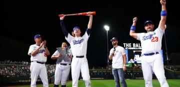 MLB strikes major broadcast deals with Netflix, ESPN and NBCUniversal