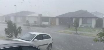 Severe storms batter Australia's Queensland with giant hail, strong winds -  VIDEO 