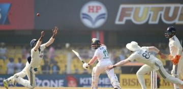 Jadeja takes two as South Africa extend lead to 395 in second India Test