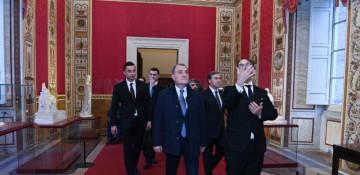 Azerbaijani foreign minister visits St. Peter’s Basilica in Vatican