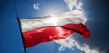 Poland says it is in a ‘cyberwar’ with Russia 