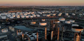 Oil heads for fourth monthly drop as WTI trading halted