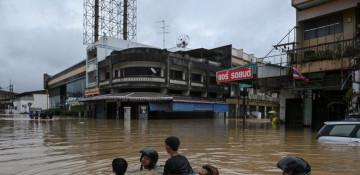 Flood death toll in southern Thailand climbs to 162