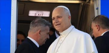 Pope Leo XIV departs Rome for first official trip to Türkiye