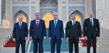 Presidents of Central Asian nations arrive at Islamic Civilization Center